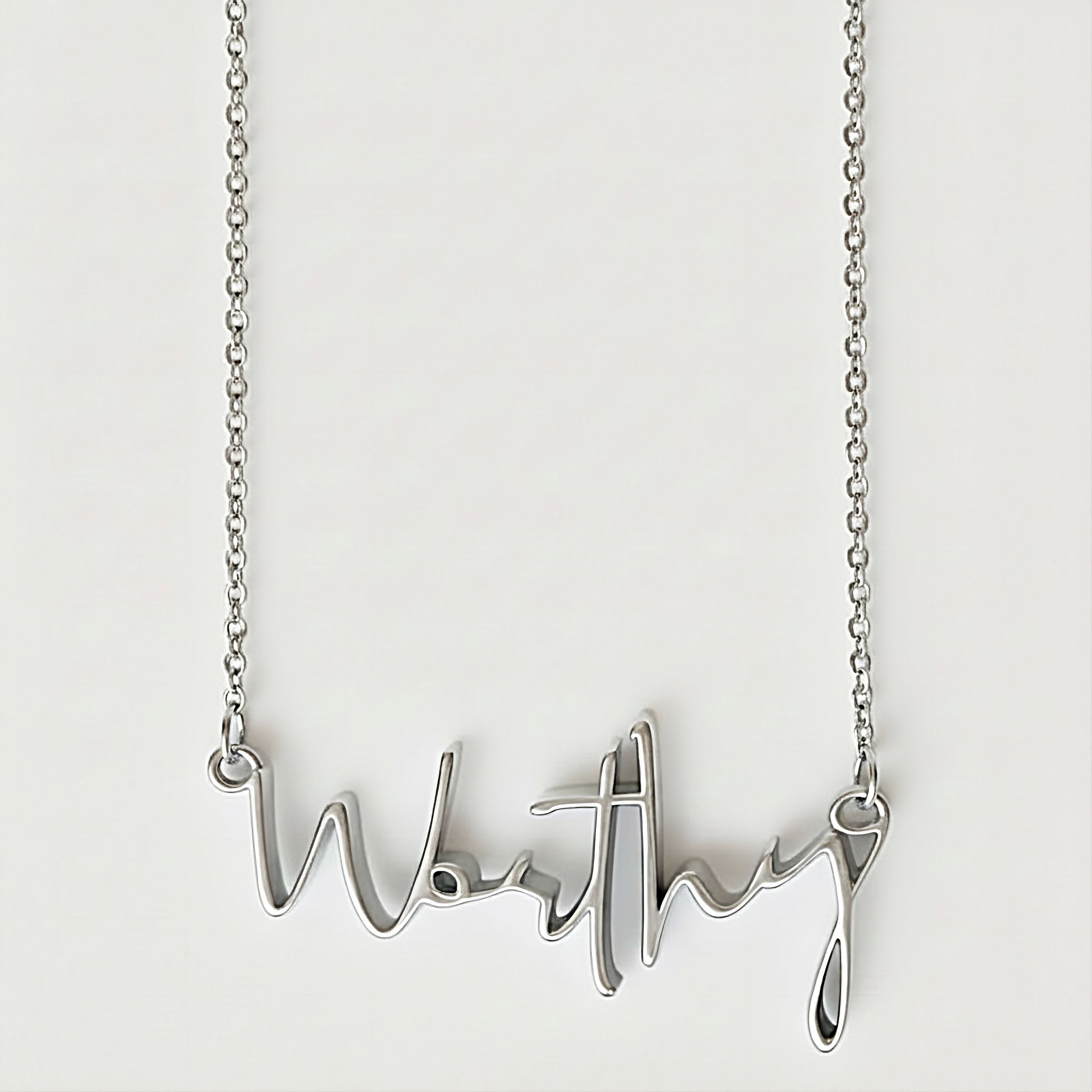 Collar de plata esterlina digno
